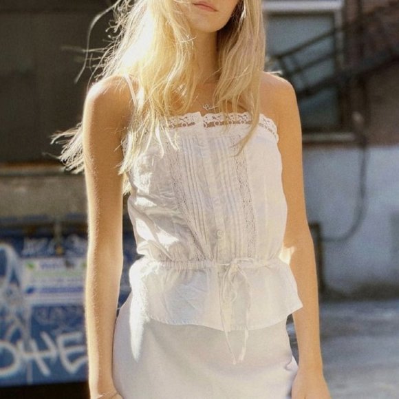 ***SOLD*** Brandy Melville Tianna Lace Tank - Picture 1 of 5